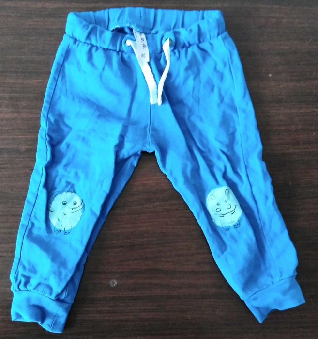 Niebieski komplet t-shirt (koszulka) i spodenki rozmiar 80