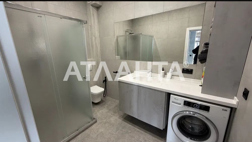 В продаже дом-таунхаус в Червоном хуторе мебель и техника
