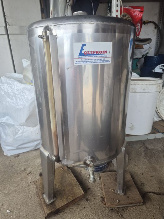 Cuba para vinho em  Inox 100Lt
