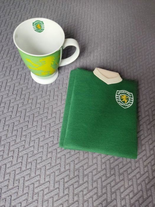 Álbum de fotos e caneca do Sporting