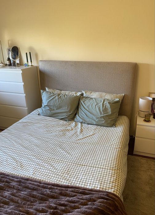 Conjunto de quarto – cama + colchão + móveis