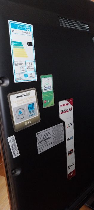 Televisão LG com comando incluído