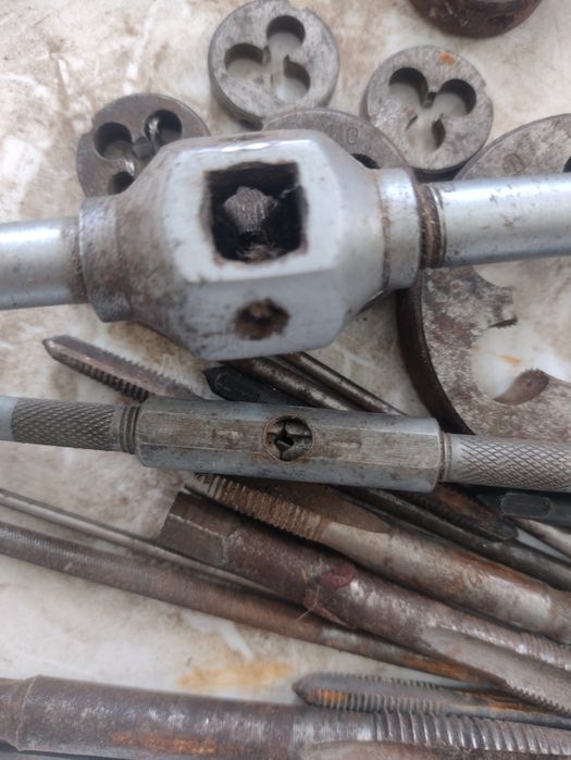 Токарні запчастини