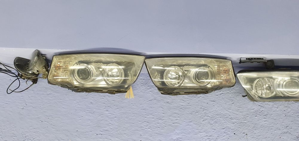 Фара Ауді А8 Д3 Фара Audi A8 D3 ксенон