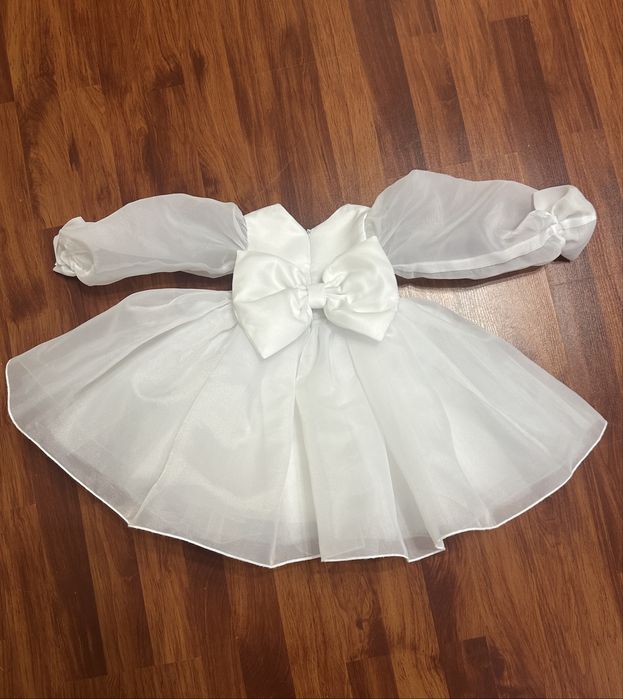 Святкова біла сукня для дівчинки 1рочок (80р)