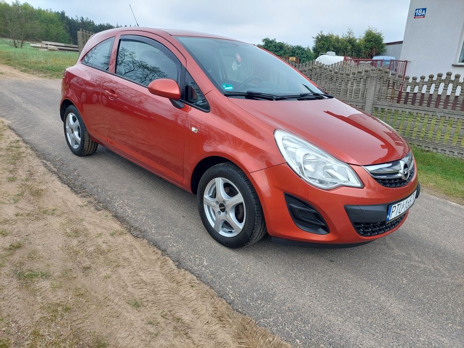 OPEL CORSA D 1,2i Lift..bezwypadkowa..klima sprawna.Alu-felgi  polecam zobacz