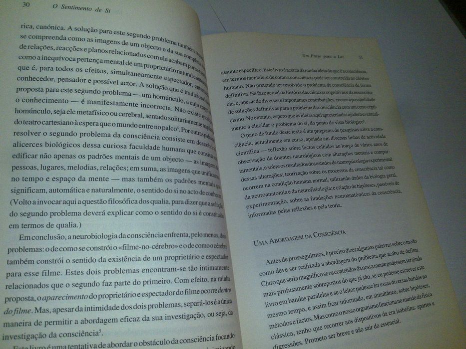 o sentimento de sI  (antónio damásio) 11ª edição 2000 livro