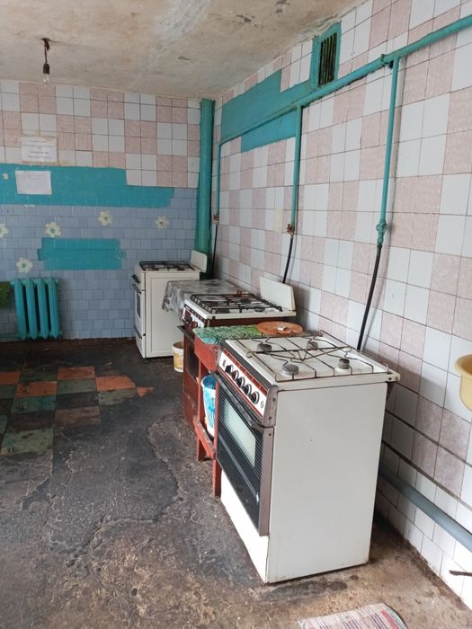 Продам велику кімнату у гуртожитку!