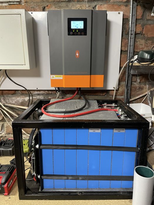 Powmr 3.2kw 24v.