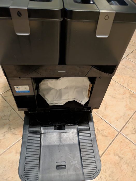 Odkurzacz Robot sprzątający Mopujący Ecovacs Deebot T30C GEN2 + stacja samoczyszcząca jak nowy