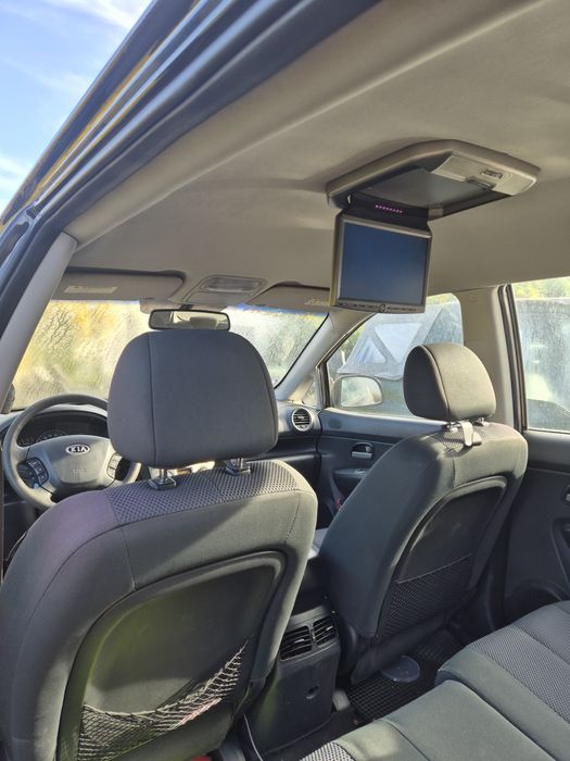 Kia carens 7 lugares em excelente estado