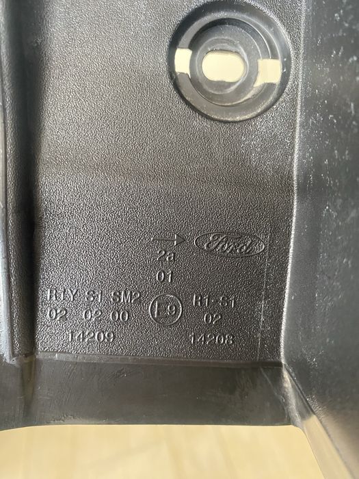 Фонарі задні  (правий, лівий) Ford escape 2019