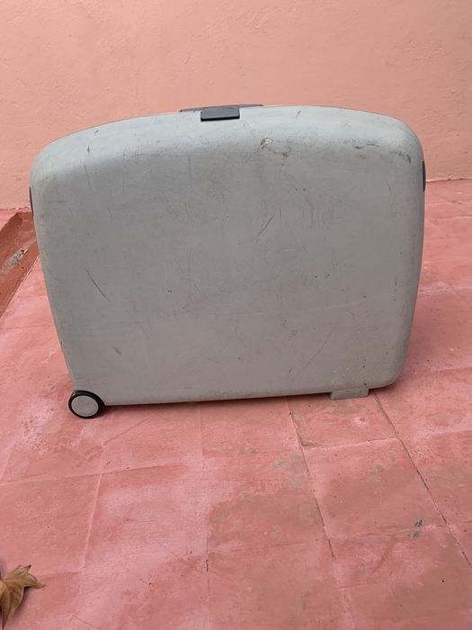 Mala de viagem grande SAMSONITE com cadeado