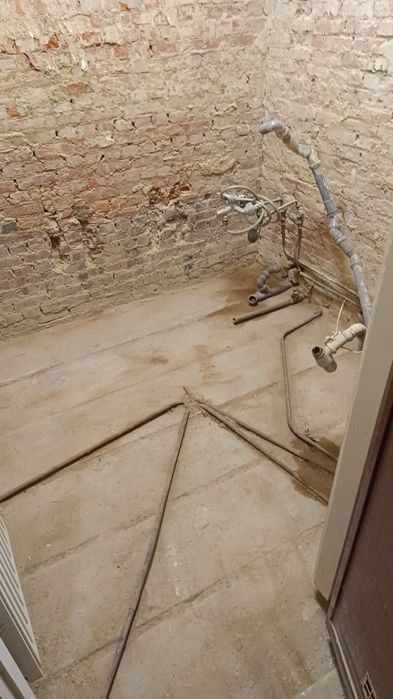 Demontaż i Wyburzenia Wewnątrz Budynków – Solidna Ekipa [Łeba Lębork Wejherowo Reda Rumia Gdynia Gdańsk Kartuzy Słupsk]