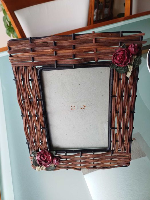 Moldura em Vime com vidro