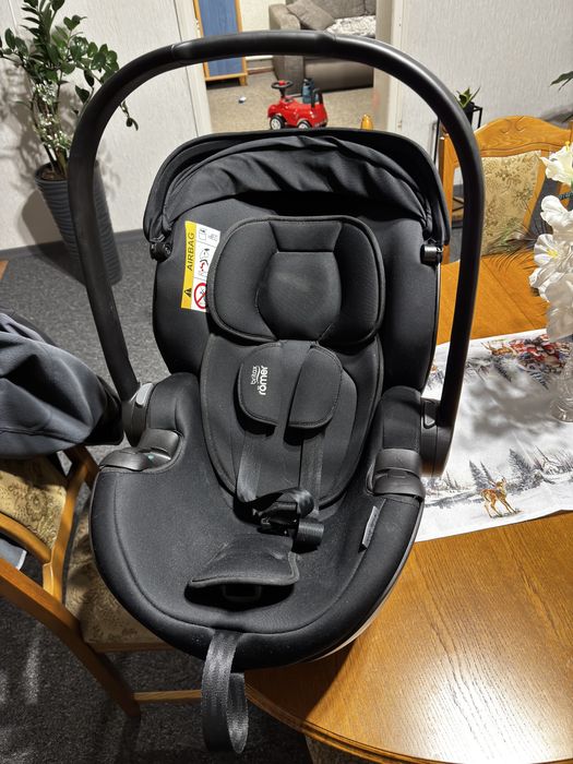 Britax Romer z bazą!