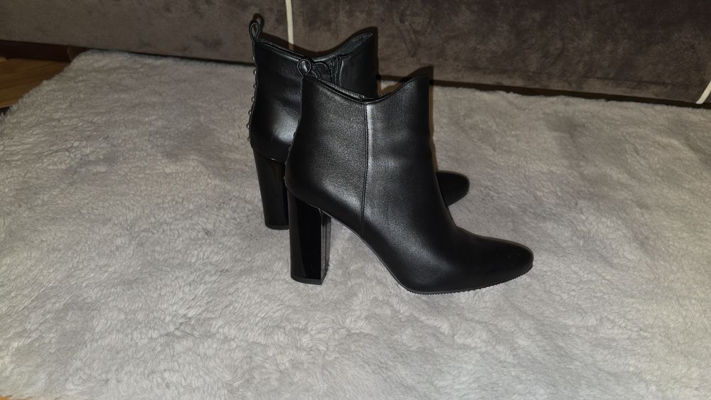 Buty damskie Botki