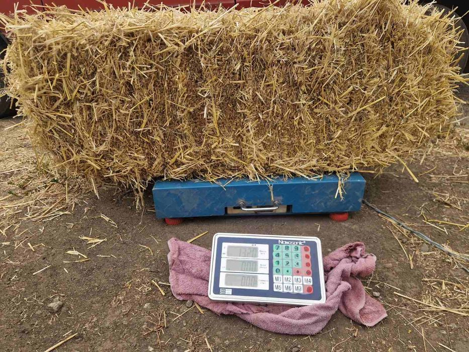 Продам солому в тюках