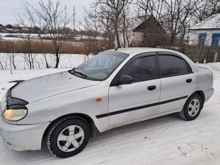 Продам ланоса  в гарному стані