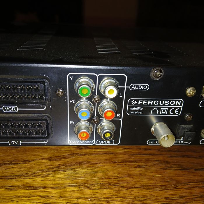 Dekoder. Tuner Ferguson FK-7900 UCI