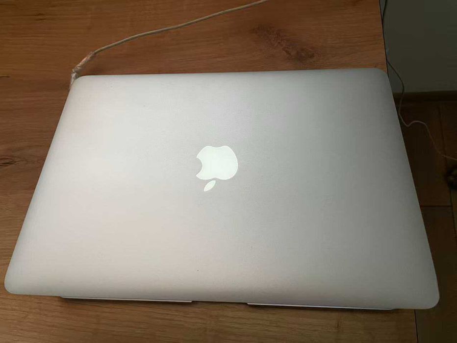 Macbook air 2011 1,7 GHz, intel core i5, 4 gb