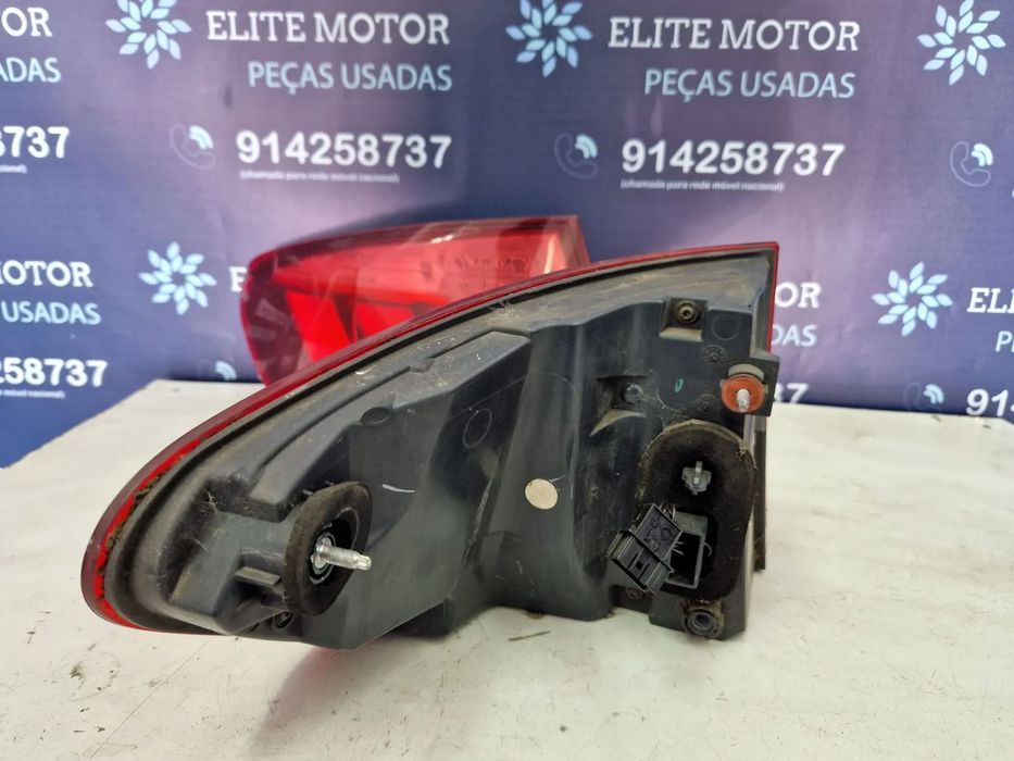 Farolins usados BMW SERIE 5 F11 520D CARRINHA farolim
