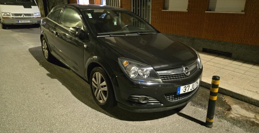 VENDO OPEL ASTRA GTC SPORT 1.300 de 2010