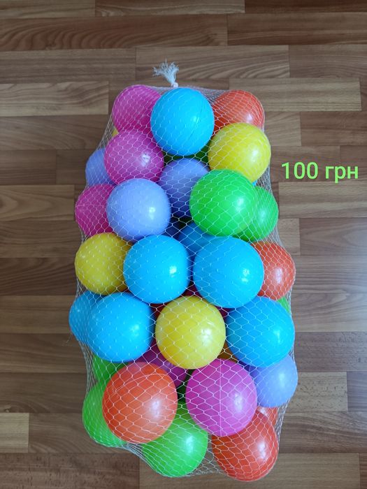 Розпродаж дитячих іграшок