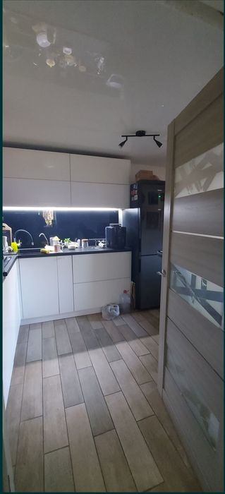 Терміново!!! по вул.  Паризька,  173 кв., юність. 8 сот. ділянка