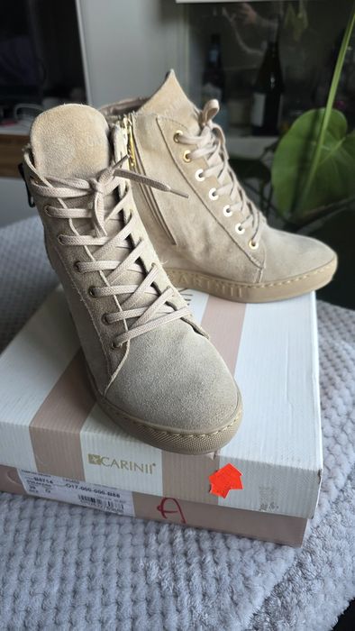 Sneakersy botki Carinii beżowe r. 39