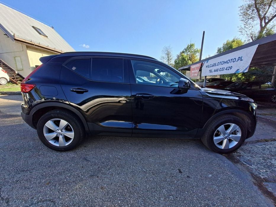 Volvo XC 40 Klimatronic, Nawigacja, CarPlay/AndroidAuto, PDC