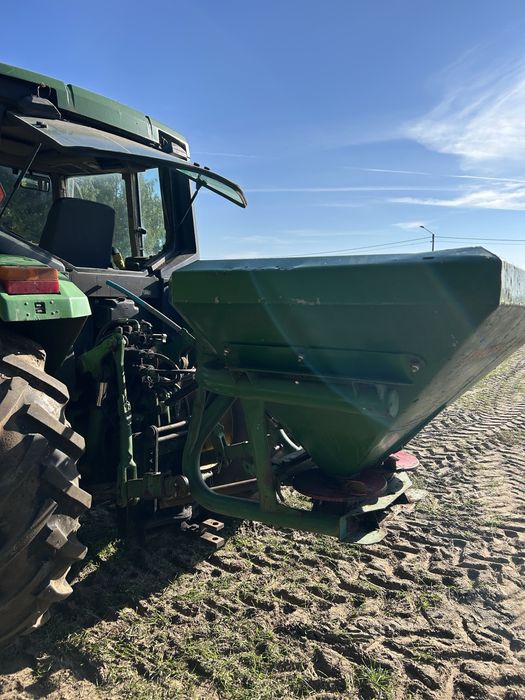 Sprzedam rozsiewacz nawozow Amazone ZA-F 803