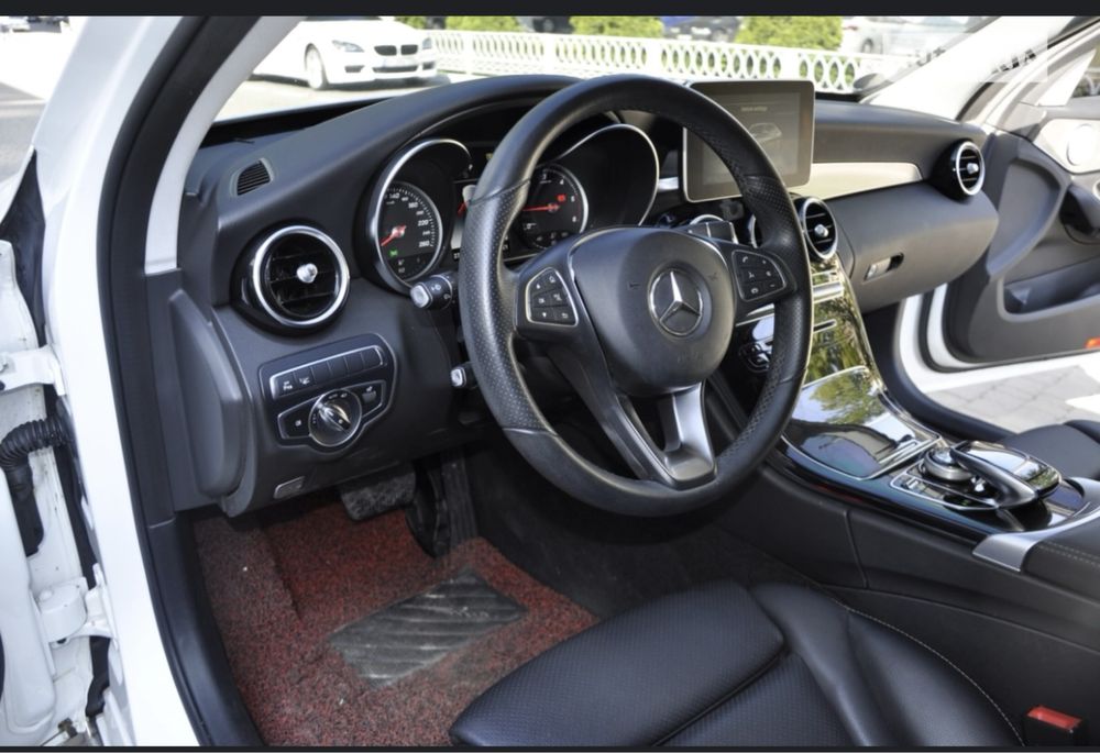 Mercedes C-Class 2017. C220d