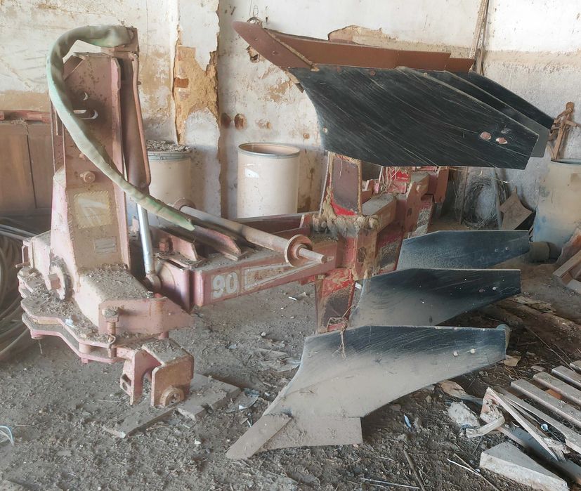 Charrua Reversivel de 3 ferros