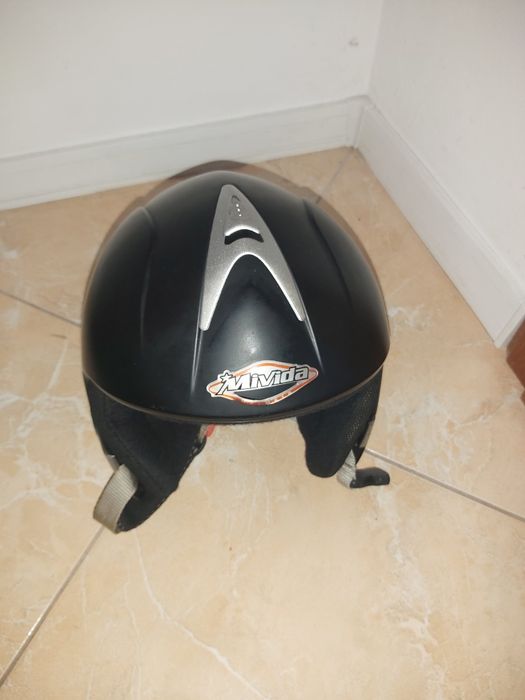 Sprzedam kask narciarski męski