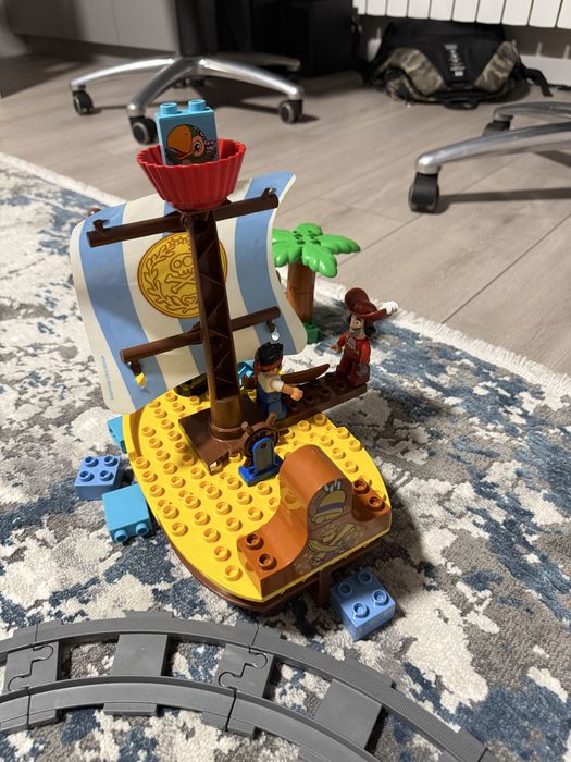 6 наборів Lego Duplo