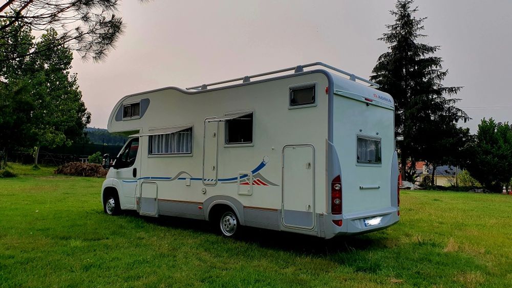 Autocaravana Adria 6 dormidas aluguer