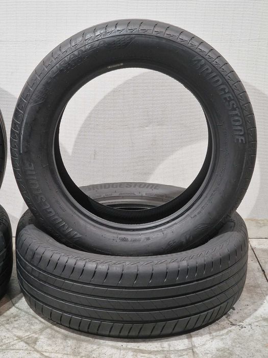 4 Pneus 235/55R18 BRIDGESTONE Semi Novos