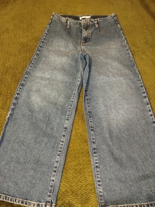Широкі жіночі джинси фірма ZARA