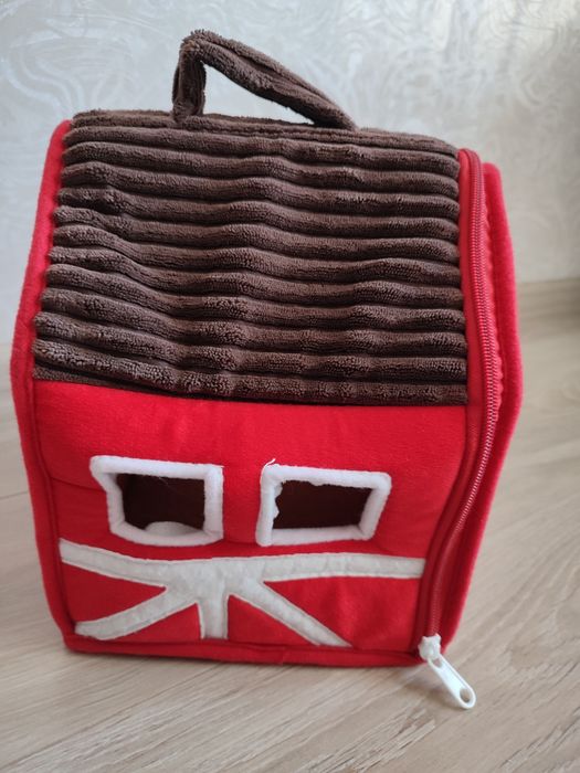 Домик- мягкая игрушка