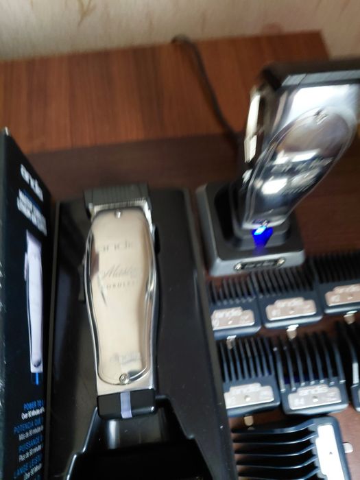 Andis Master MLC Cordless професійні 2 машинки для стрижки (U