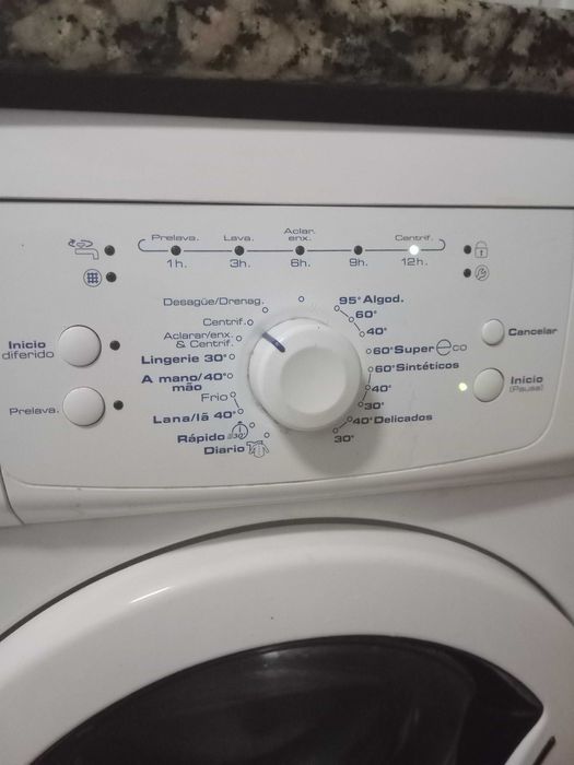 Máquina de lavar roupa Hirpol