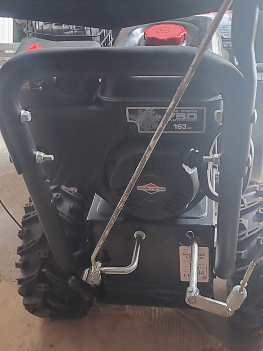 Odśnieżarka spalinowa