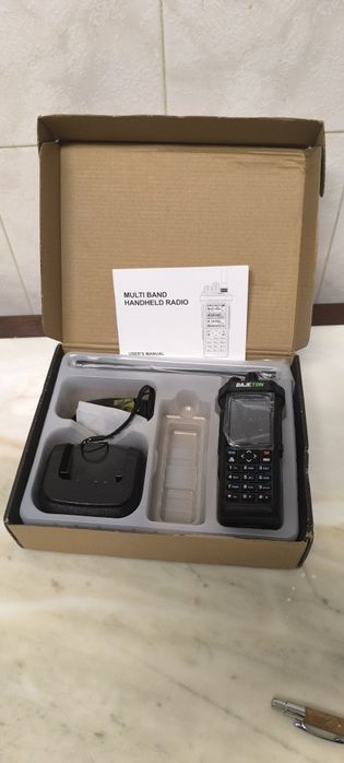 Walkie-talkie 10W, Bajeton VHF/UHF/HF, AM FM SSB CB GPS APRS. Novo!.