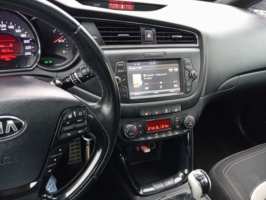 Kia Cee'd GT-LINE 1.6 Diesel 136 koni 2015 rok Full Opcja Zamiana