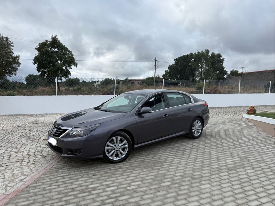 Renault Latitude 2.0 DCI