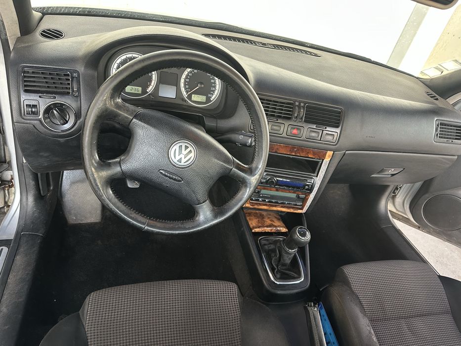 Vw bora 1,6 gasolina 102 cv 2001/04 ler descricao