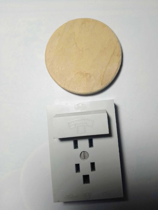 стационарный кнопочный телефон, модем роутер адсл, переходник, розетка