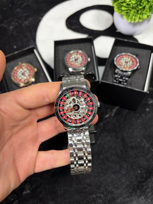 Часи Casino. Годинник Казино Механічний Годинник