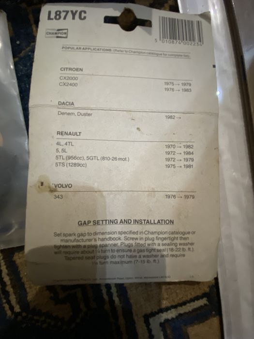 Lote de material diverso para Renault anos 80